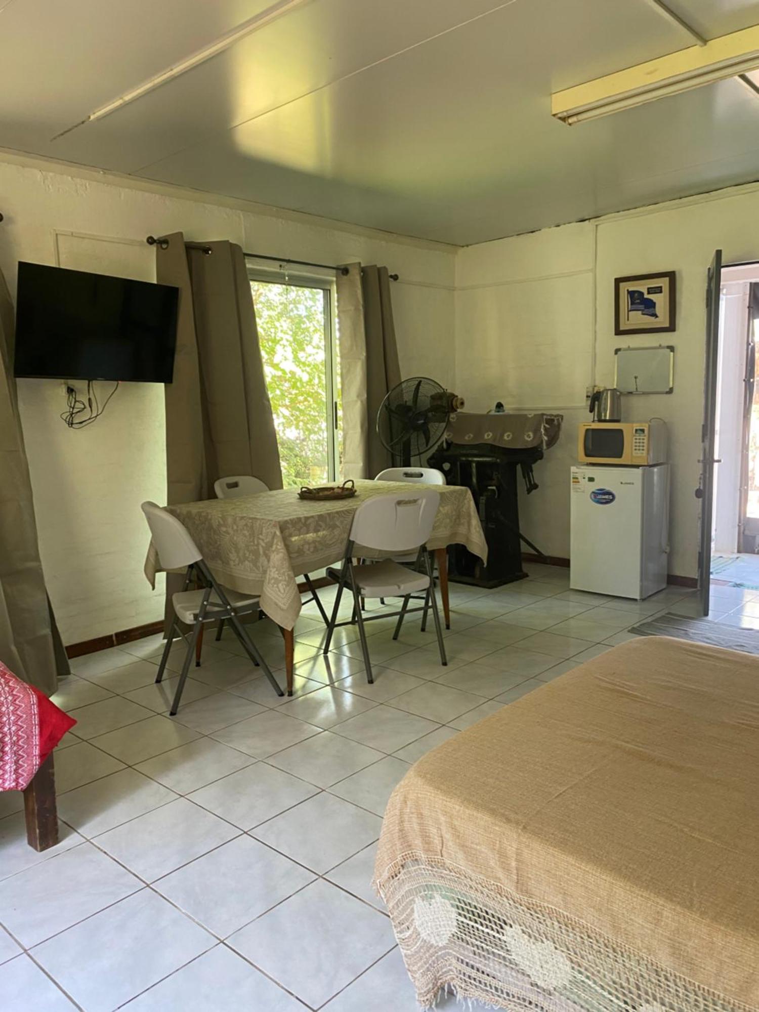 Casita Del Parque Hotel Salto Exterior photo